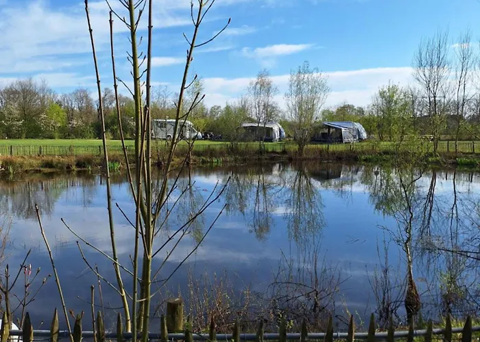 Chalet op Camping Boszicht *